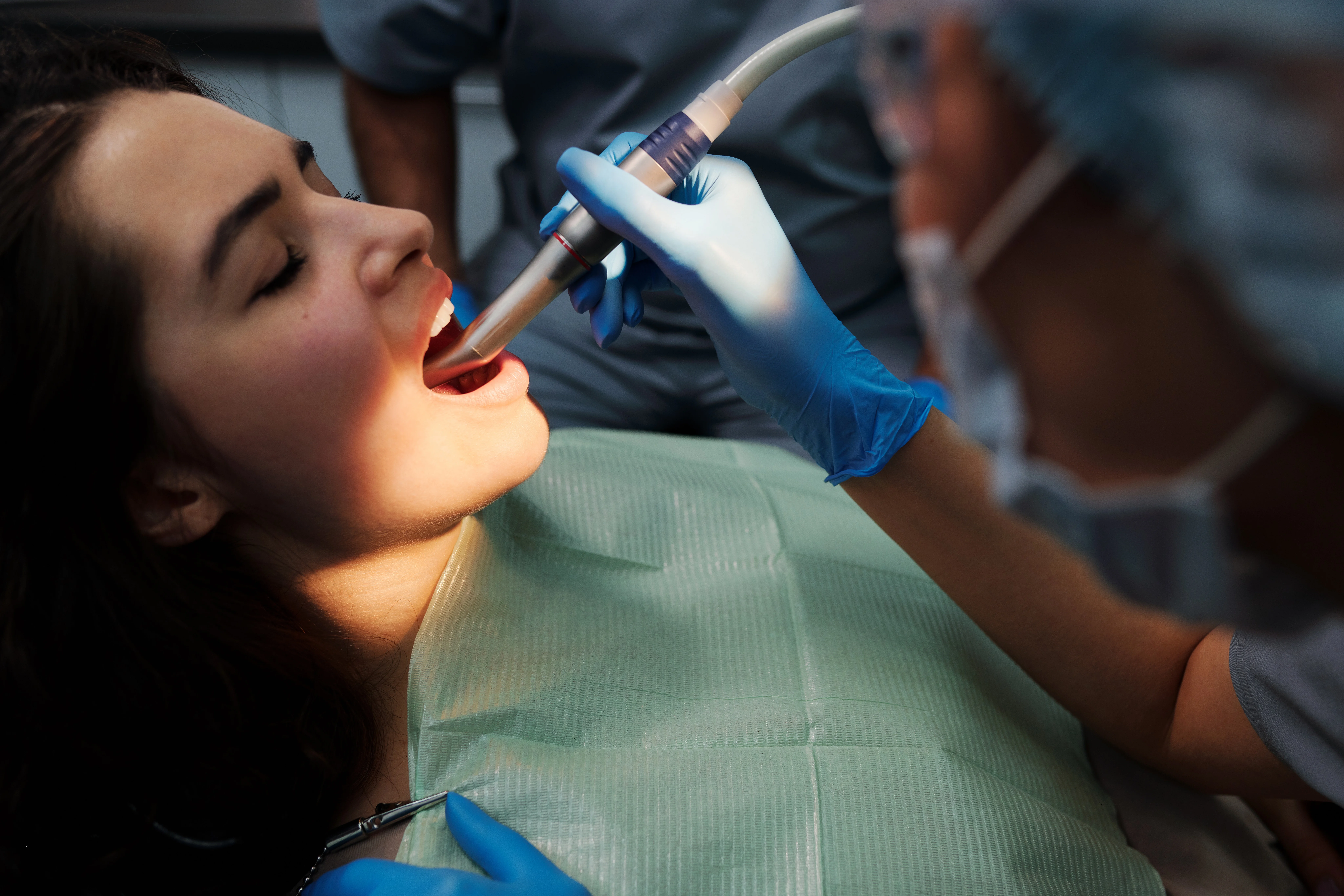 Dental bonding procedure from Santa Monica and Los Angeles cosmetic dentist Dr. Bill Dorfman